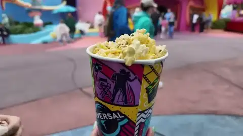 Garlic parmesan popcorn at Seuss Landing popcorn cart