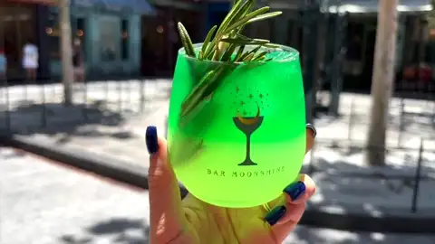 Lobe blaster cocktail at Bar Moonshine