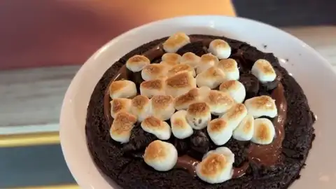 Brownie Eclipse at Pizza Moon