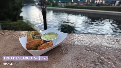 Escargot croissant bites at France