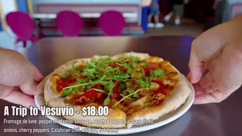 Trip to Vesuvio pizza at Pizza Moon